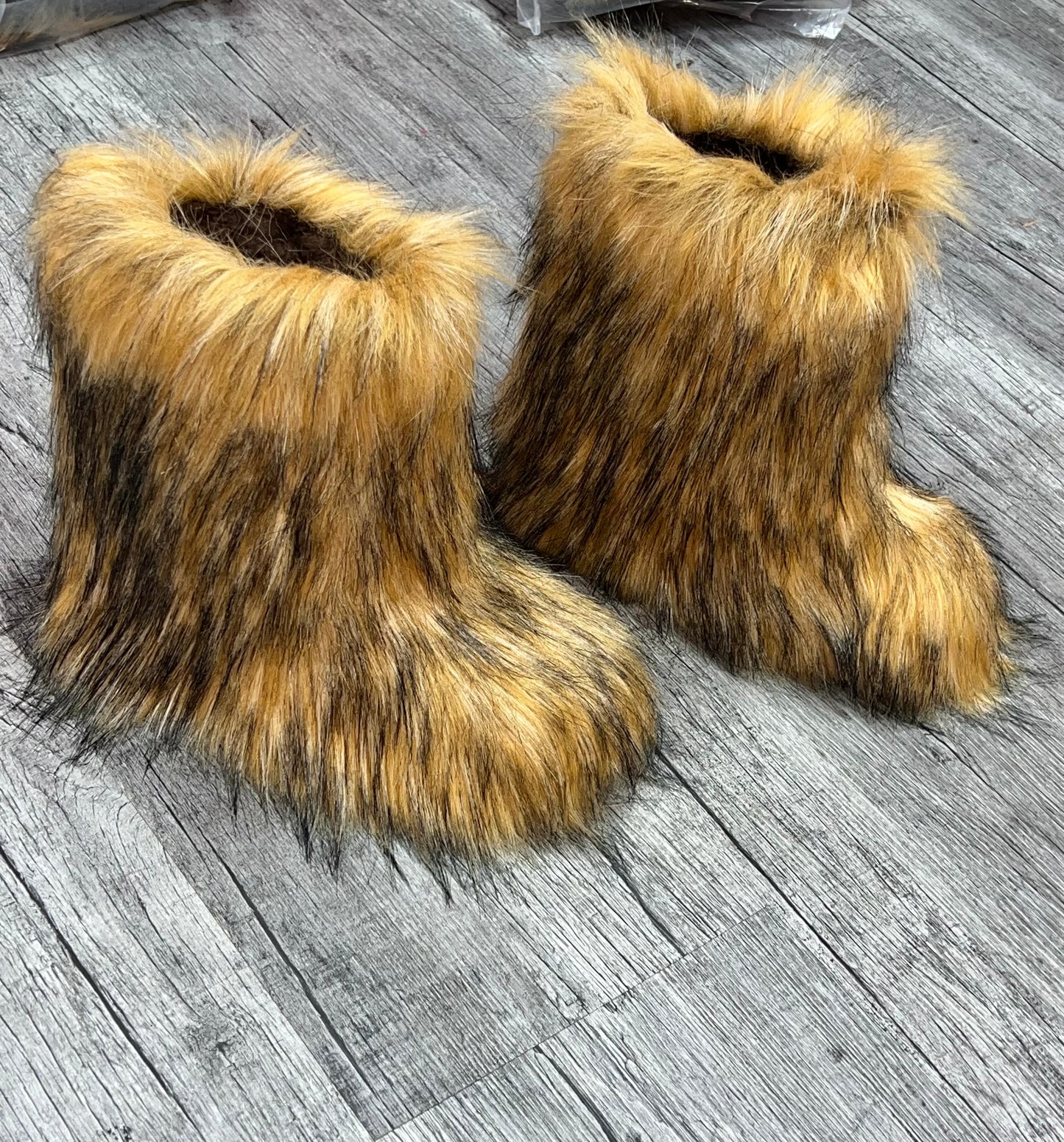 Brown Fur Boots🤎
