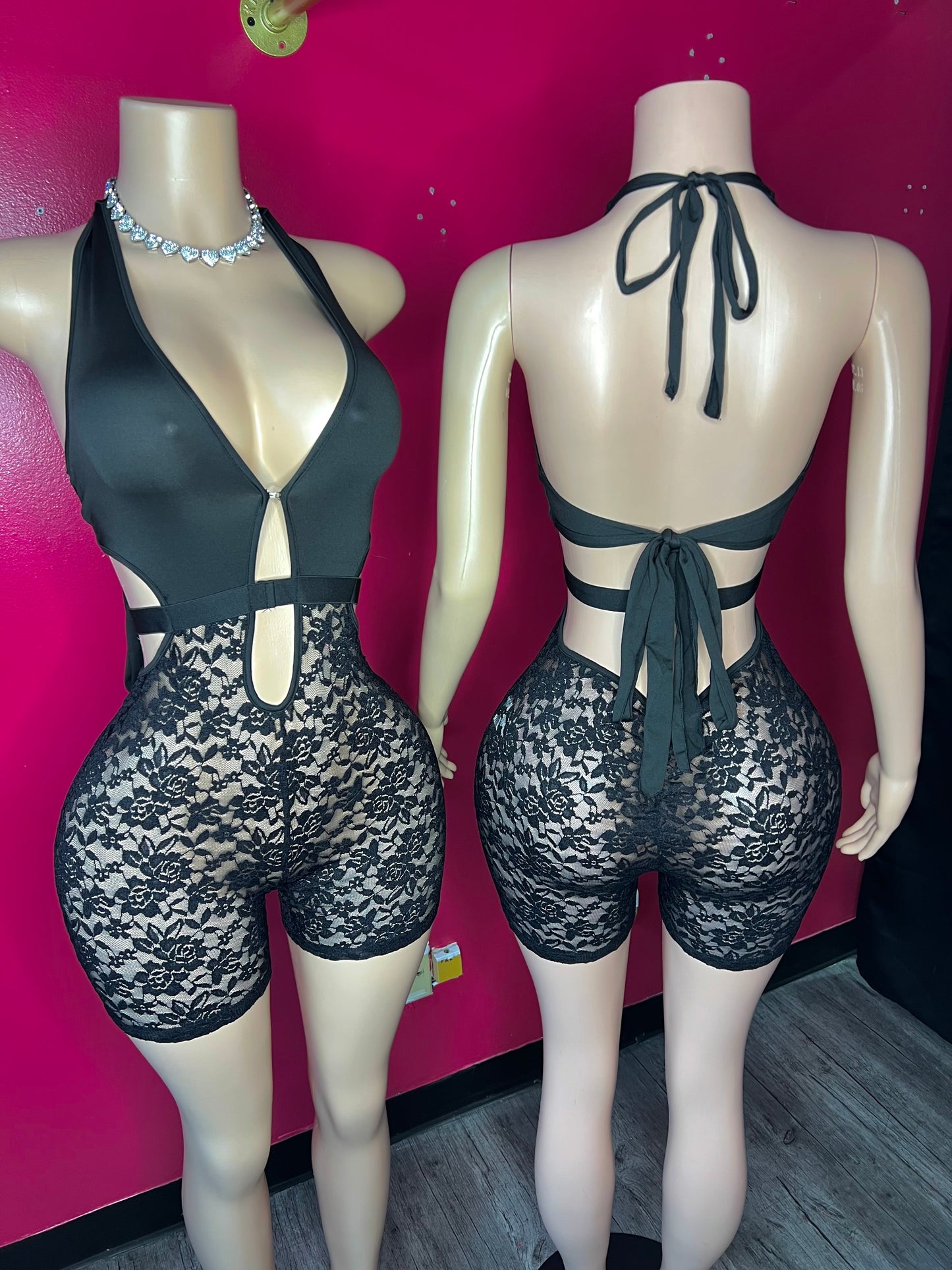 Baddie Lace Romper 🖤
